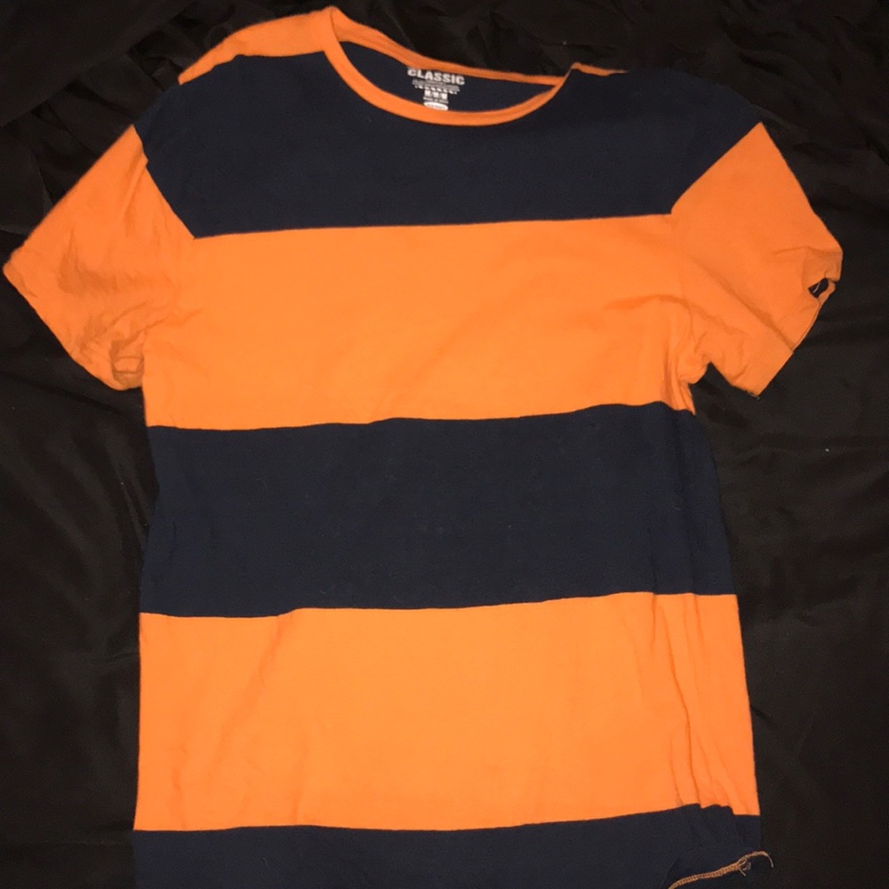 orange and navy blue striped t-shirt